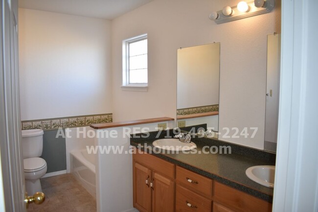 Foto del edificio - 8815 Elbert Rd Peyton CO 80831