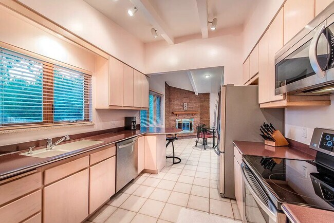 Foto del edificio - 807 Reed St