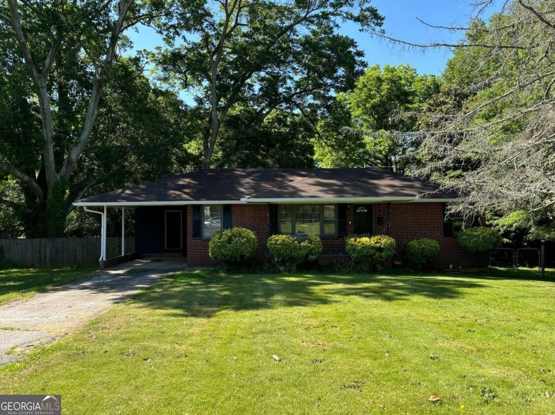 Primary Photo - 593 Hurt Rd SW