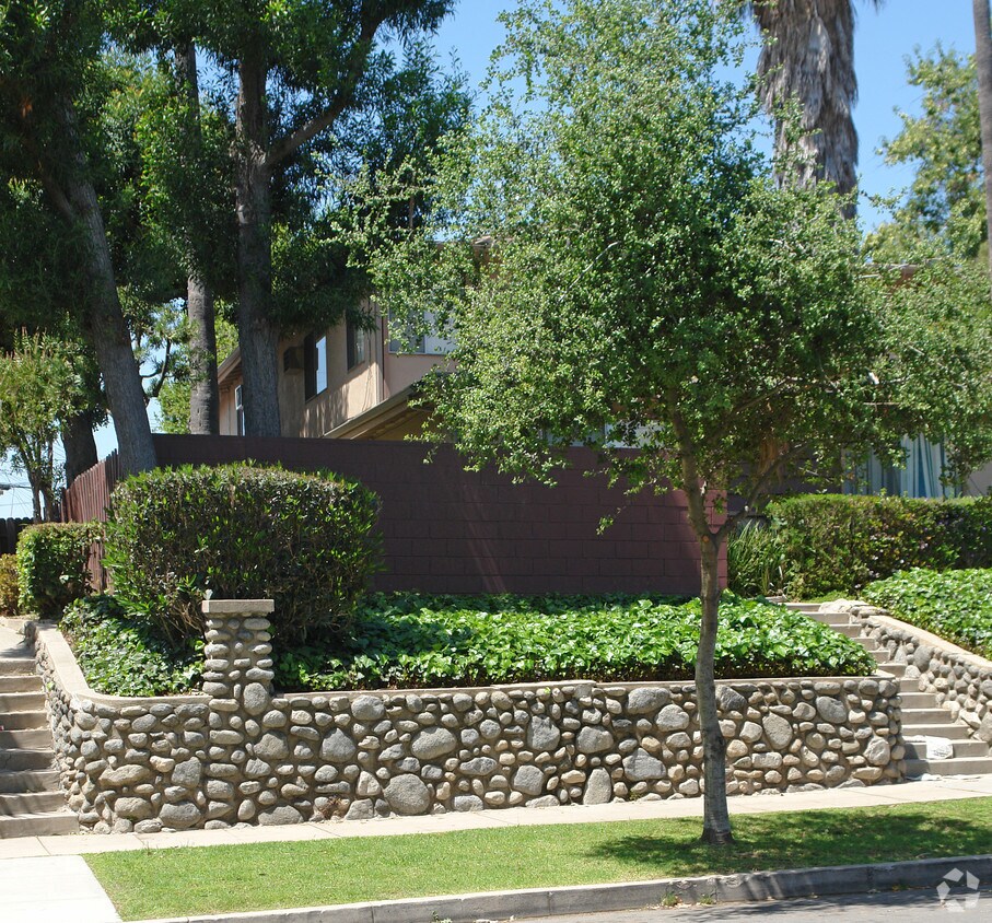 Foto del edificio - 581-583 Mar Vista Ave