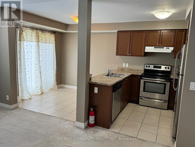 Photo du bâtiment - 2354 Steeplechase St