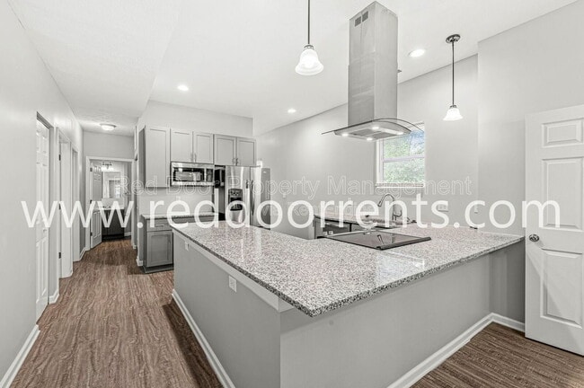 Foto del edificio - 2345 N Kenwood Ave