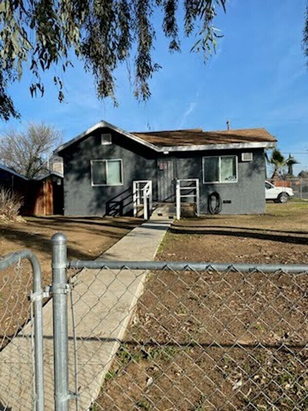 Primary Photo - 430 Crawford St