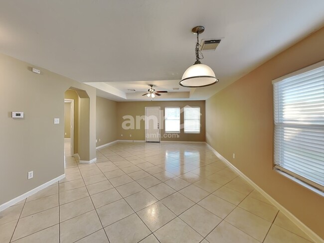 Foto del edificio - 8915 Chisholm Wood Ln