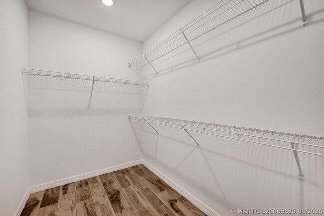 Foto del edificio - 9381 Serapis Wy