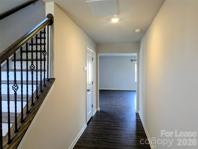 Building Photo - 107 Tallulah Ct