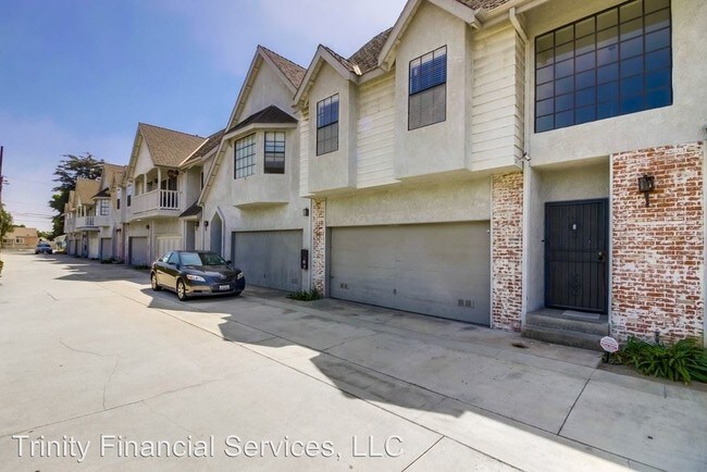 Building Photo - 14929 S Normandie Ave