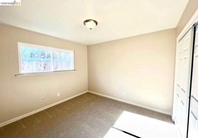 Foto del edificio - 31 Sunset Dr