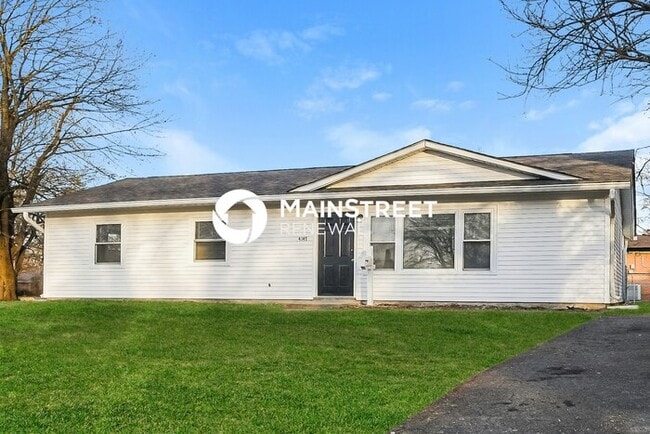 Building Photo - 4 Bedroom Pet-Friendly Home in Indianapoli...
