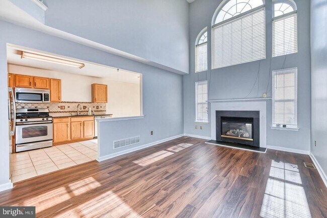 Building Photo - 307 Glenn Rose Cir