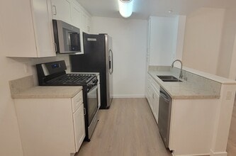 Building Photo - 9728 Marilla Dr