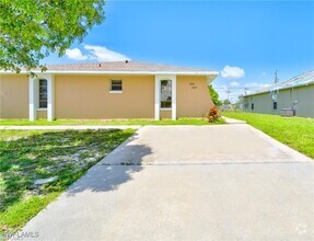 Building Photo - 1107 Cape Coral Pkwy W