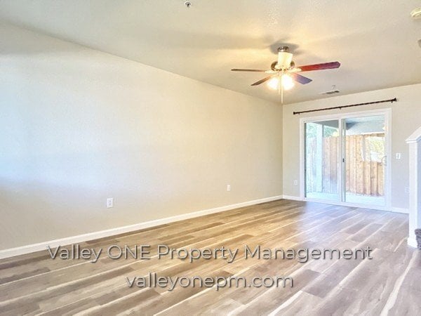 Building Photo - COMING SOON! Private Ground Floor Townhome in Desirable Complex with Attached 2 Car Garage