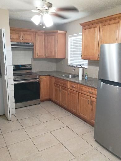 Foto del edificio - 6761 NW 24th Ct