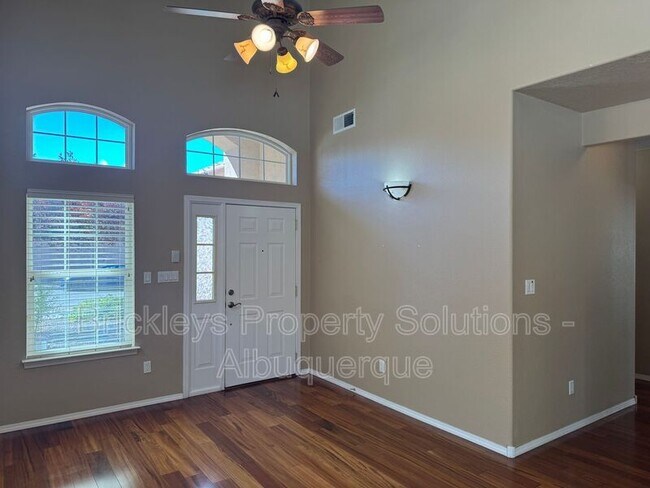 Foto del edificio - 7131 Wild Olive Ave NE