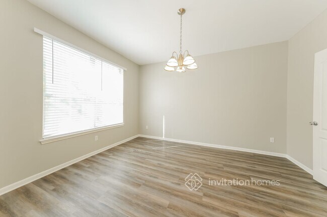 Foto del edificio - 3706 Hawk Ridge St