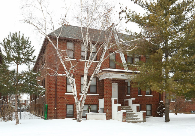 Building Photo - Freda Apartments