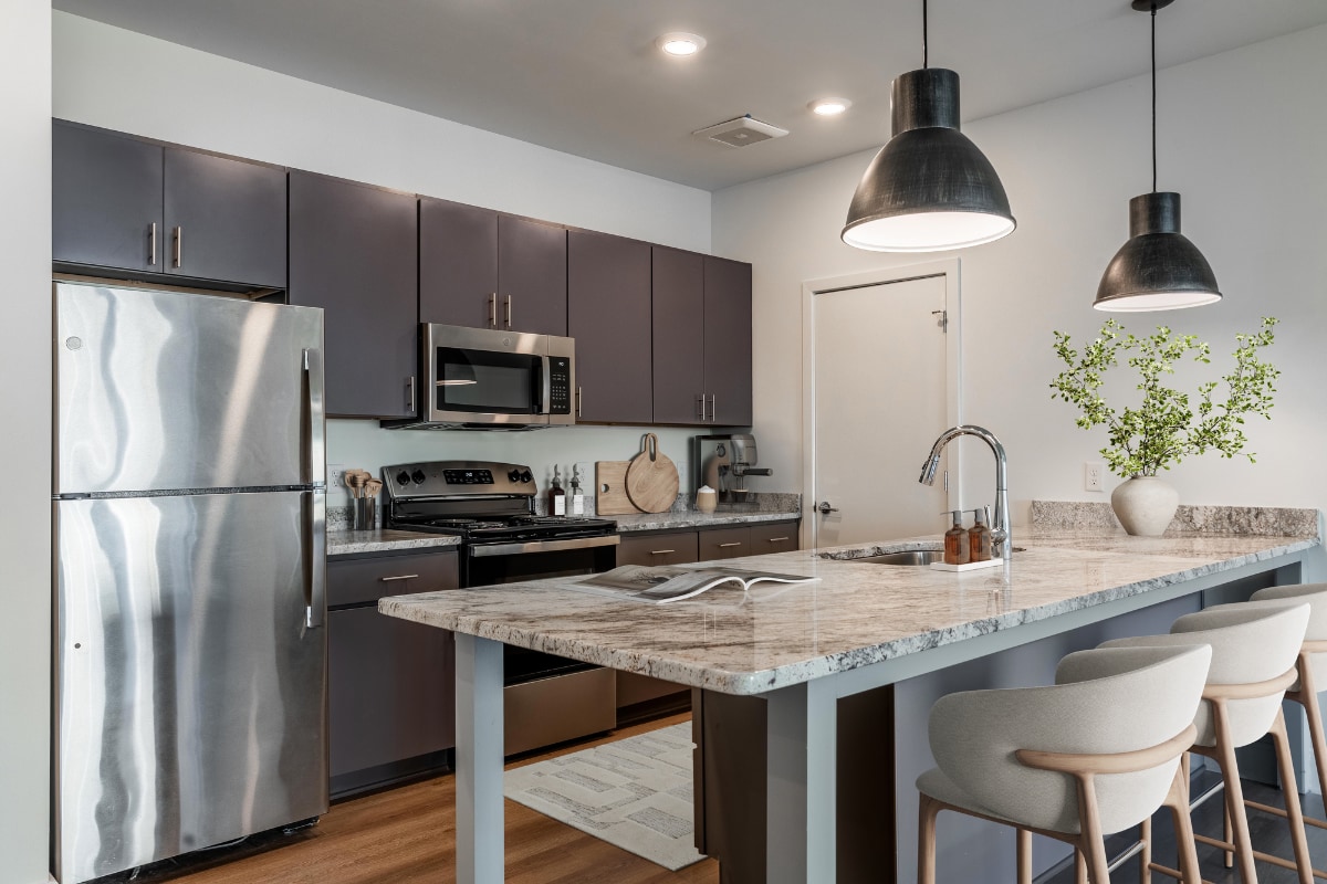 5 Row Apartments - 5 Row Apartments