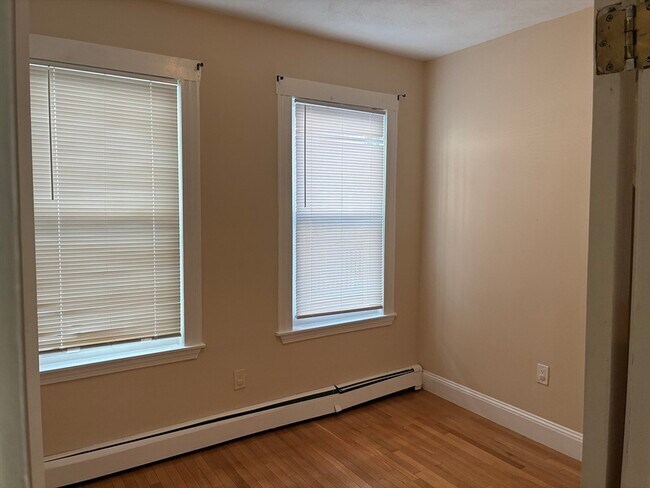 Foto del edificio - 71 W Selden St