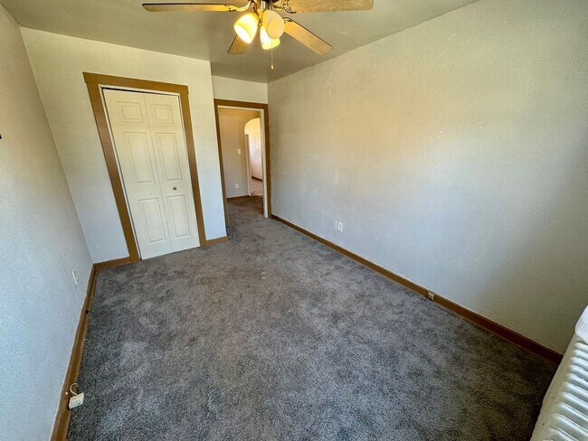 Foto del edificio - 732 Idlewood Ave