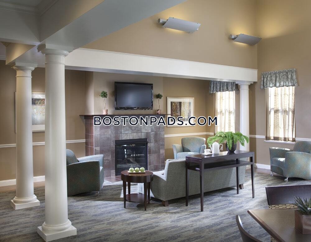 375 Broadway Room for Rent in Lynnfield, MA