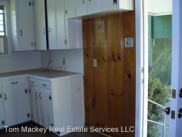 Building Photo - 3 br, 1 bath House - 16635 Tiger Bend Rd.