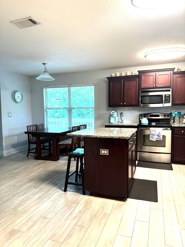 Building Photo - 2416 Grouper Ct
