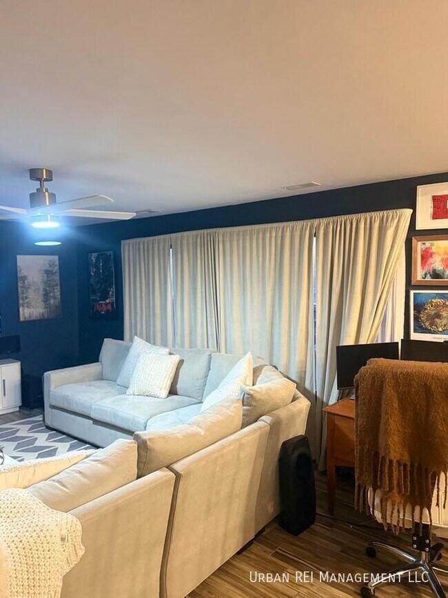 Foto del edificio - 1951 Spinnaker Ct