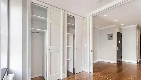Foto del edificio - 697 Tenth Avenue