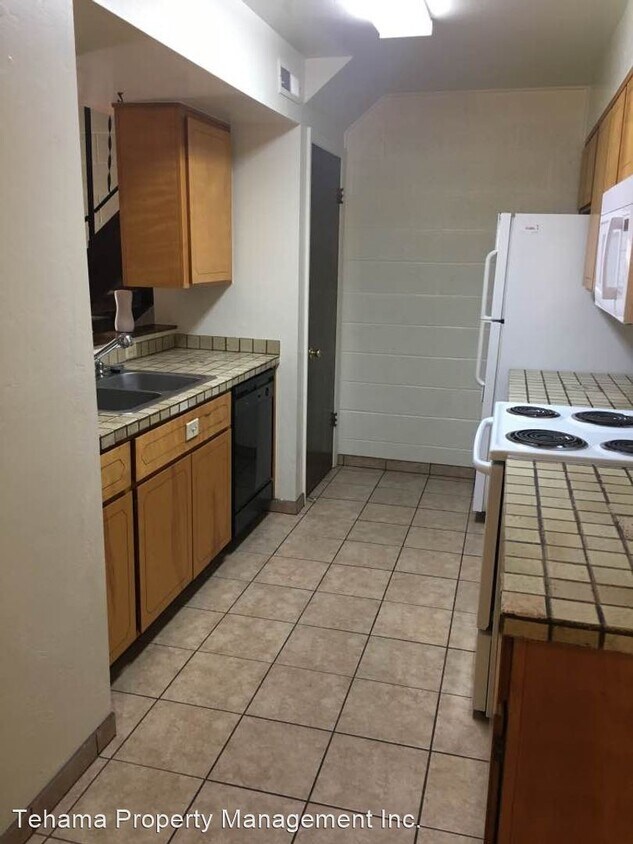 1750 Scottsdale Way, Red Bluff, CA 96080 Room for Rent in Red Bluff