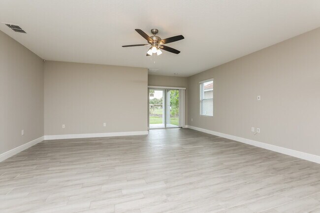 Building Photo - 3009 Sangria St