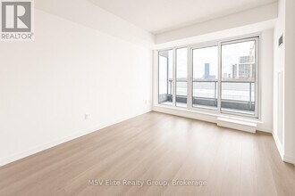 Building Photo - 859 The Queensway