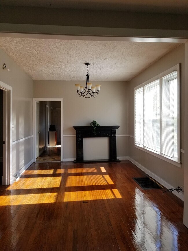 Foto del edificio - 9331 S Evans Ave