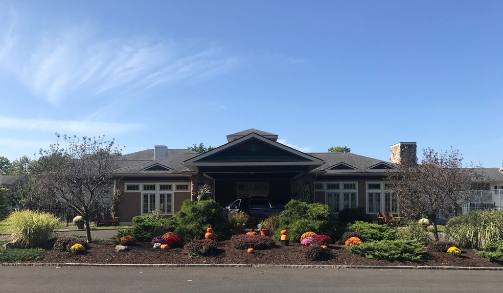 Suburban Park Apartments Rentals Manlius, NY