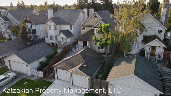 Building Photo - 3 br, 2.5 bath House - 3628 Schooner Drive