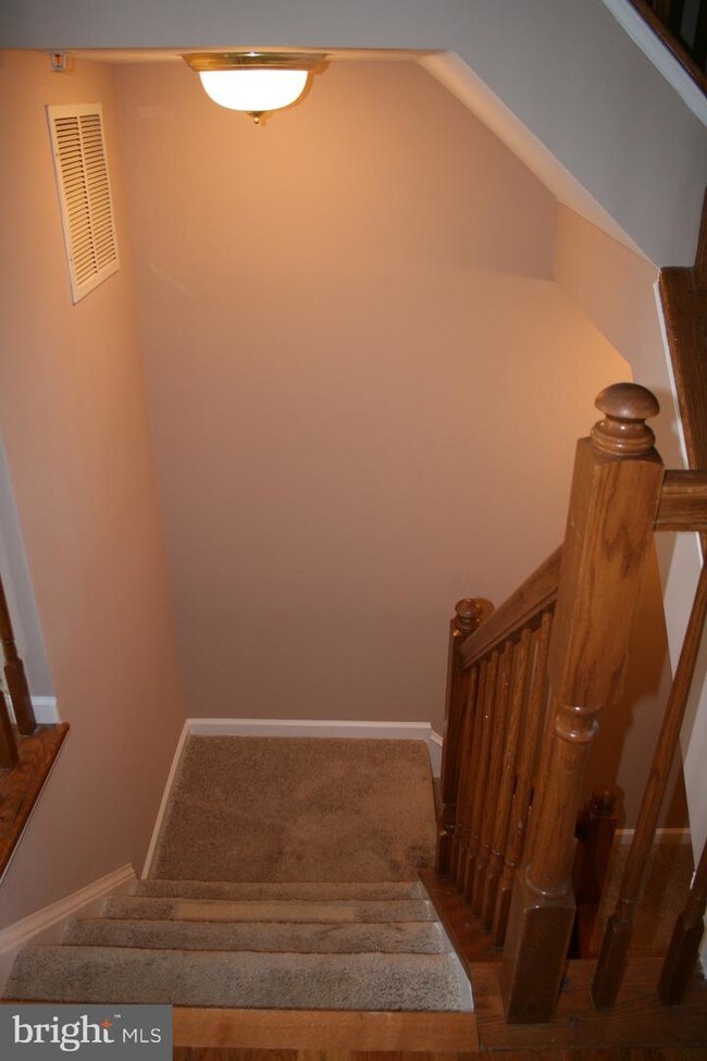 Building Photo - 7105 Fox Harbor Way