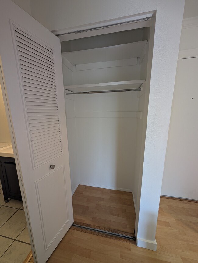 Foto del edificio - 2550 Thorndyke Ave W