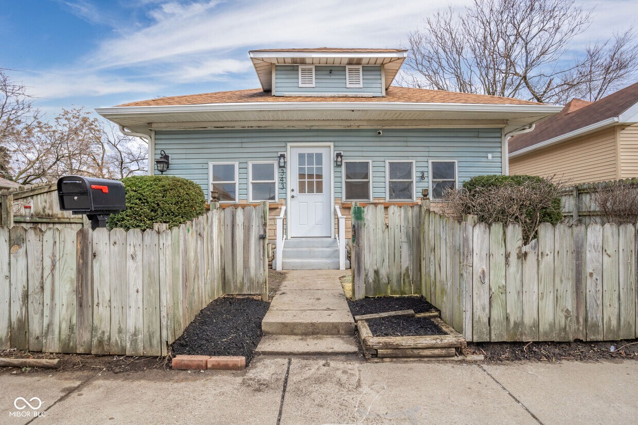 Foto principal - 343 S Walcott St