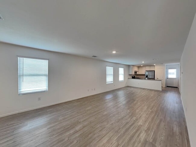 Building Photo - 4133 Waterfall Cv