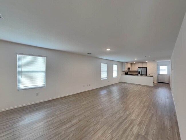 Foto del edificio - 4133 Waterfall Cv