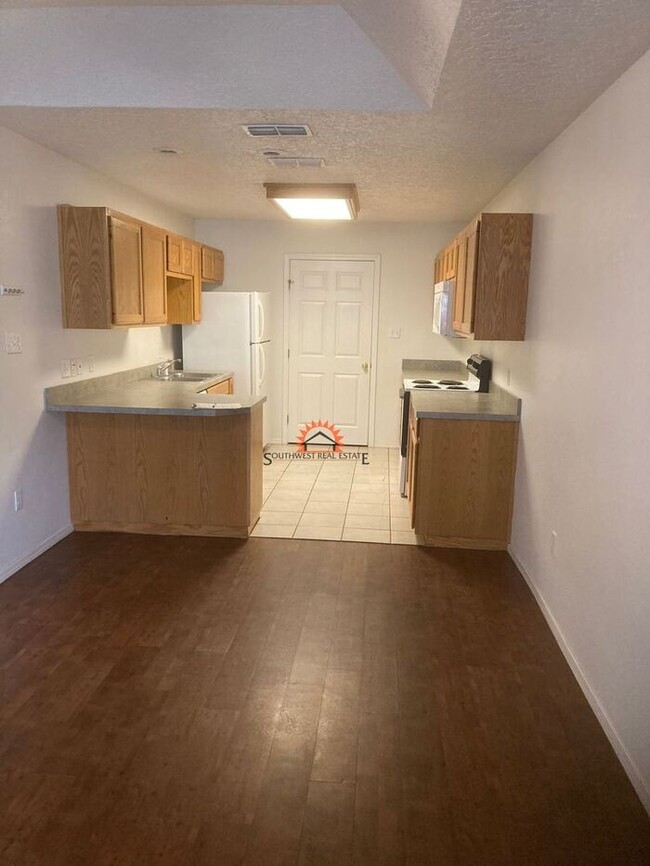 Building Photo - Kokopeli Apartments in Portales 2 Bed 2 Bath