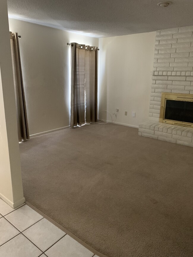 Building Photo - 409 Quailridge Rd