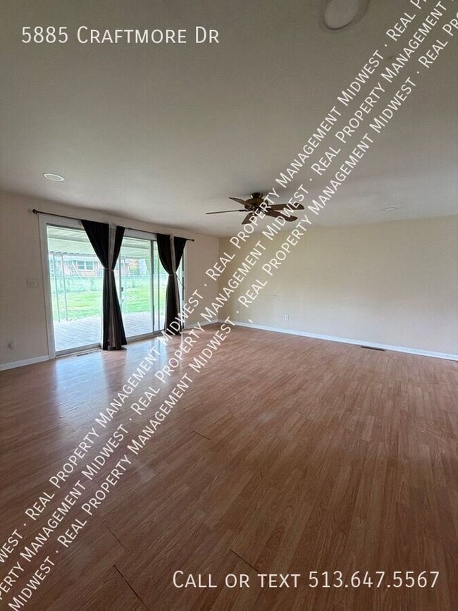 Foto del edificio - 5885 Craftmore Dr