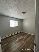 Building Photo - 2112 Friendship Pl