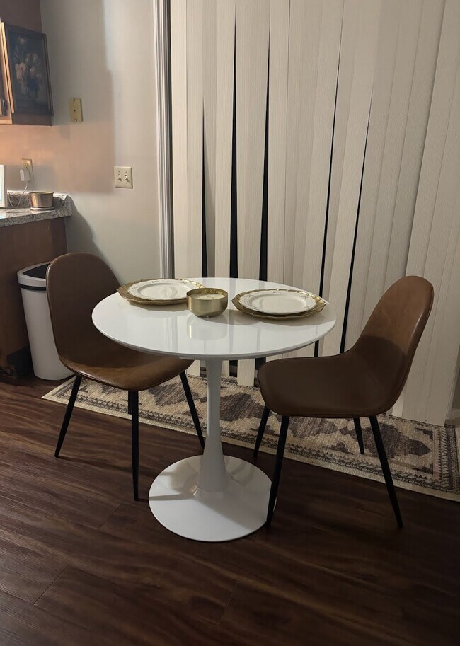 Building Photo - 2622 Taft Hwy