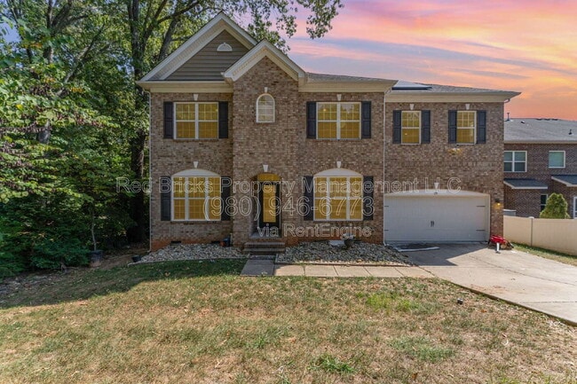 Photo - 139 Brackenbury Ln House