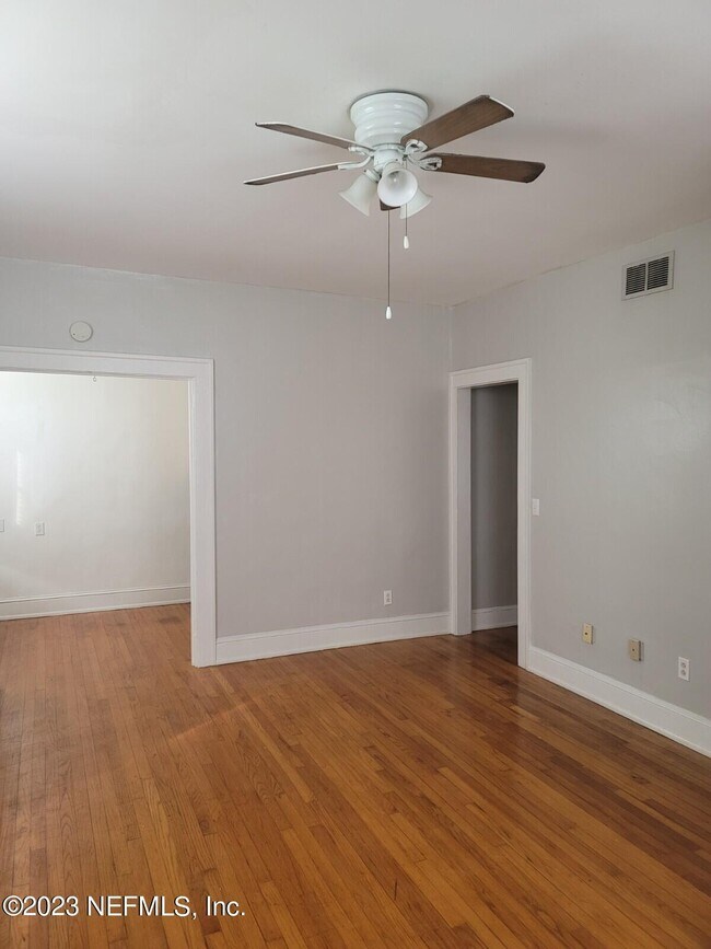 Foto del edificio - 1310 Willow Branch Ave