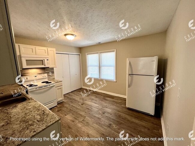 Foto del edificio - Spacious and Cozy 1 Bedroom - AVAILABLE NOW!