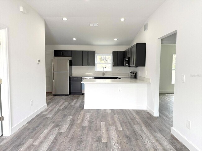 Foto del edificio - 14 Locust Rad