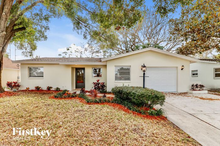 Foto principal - 6910 297th Ave N